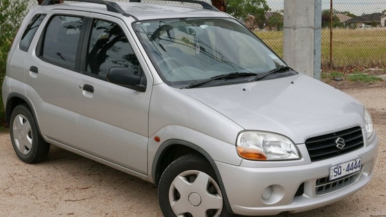 Suzuki_first generation Suzuki Swift2FIgnis.jpg