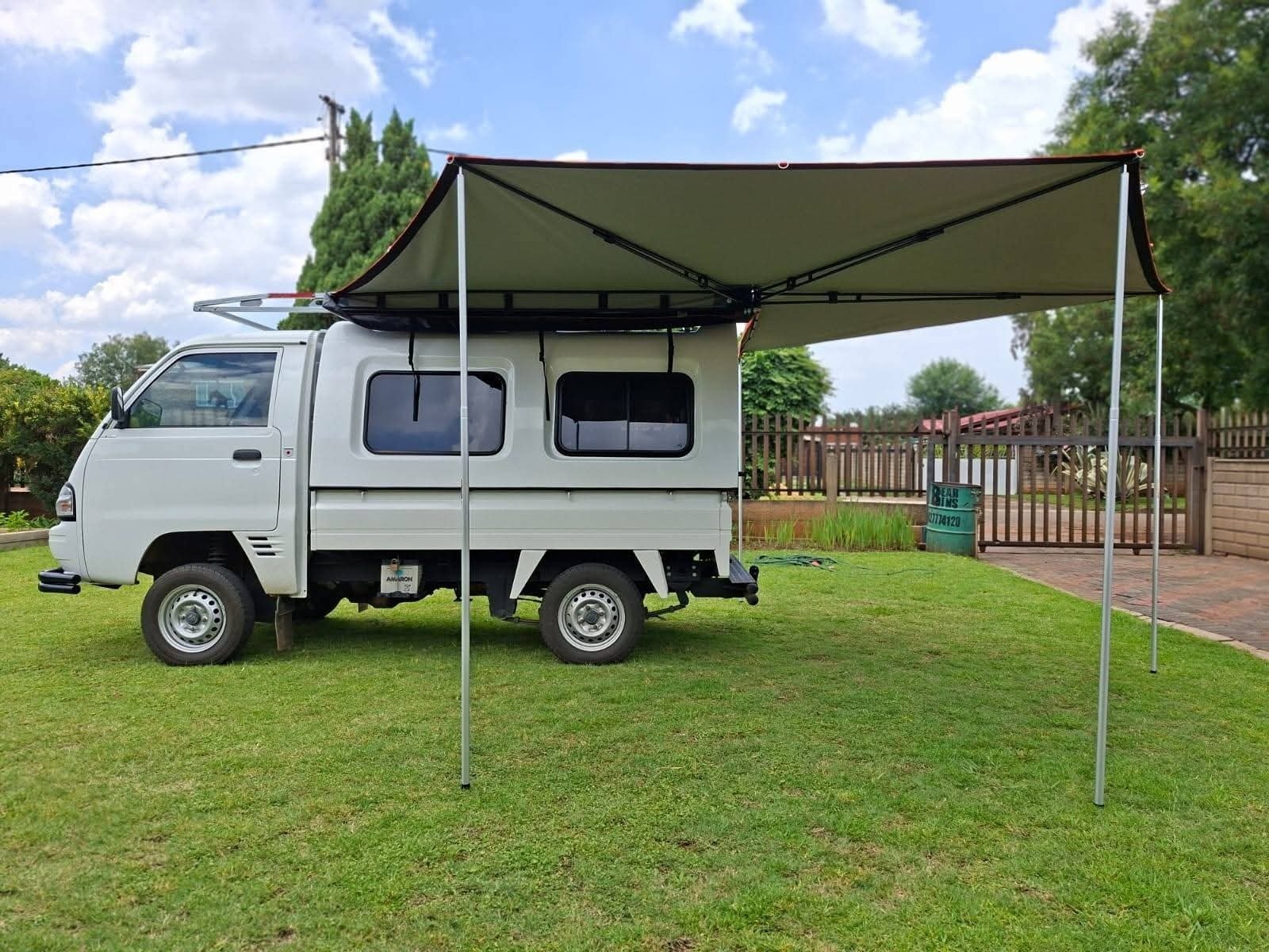 Suzuki Super Carry accessorized with tent