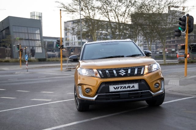 Suzuki Vitara in a cityscape