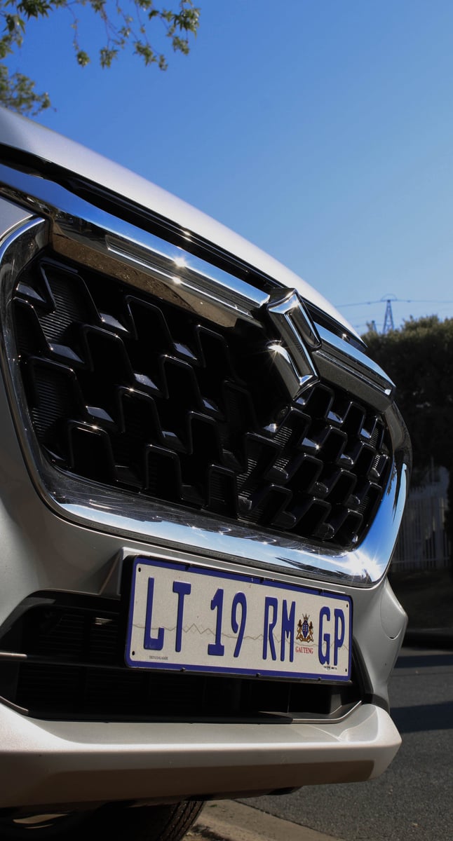 Silver Grand Vitara - Plate