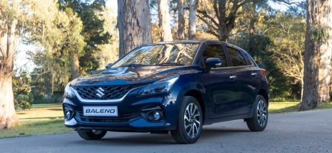 Suzuki Baleno silver and red