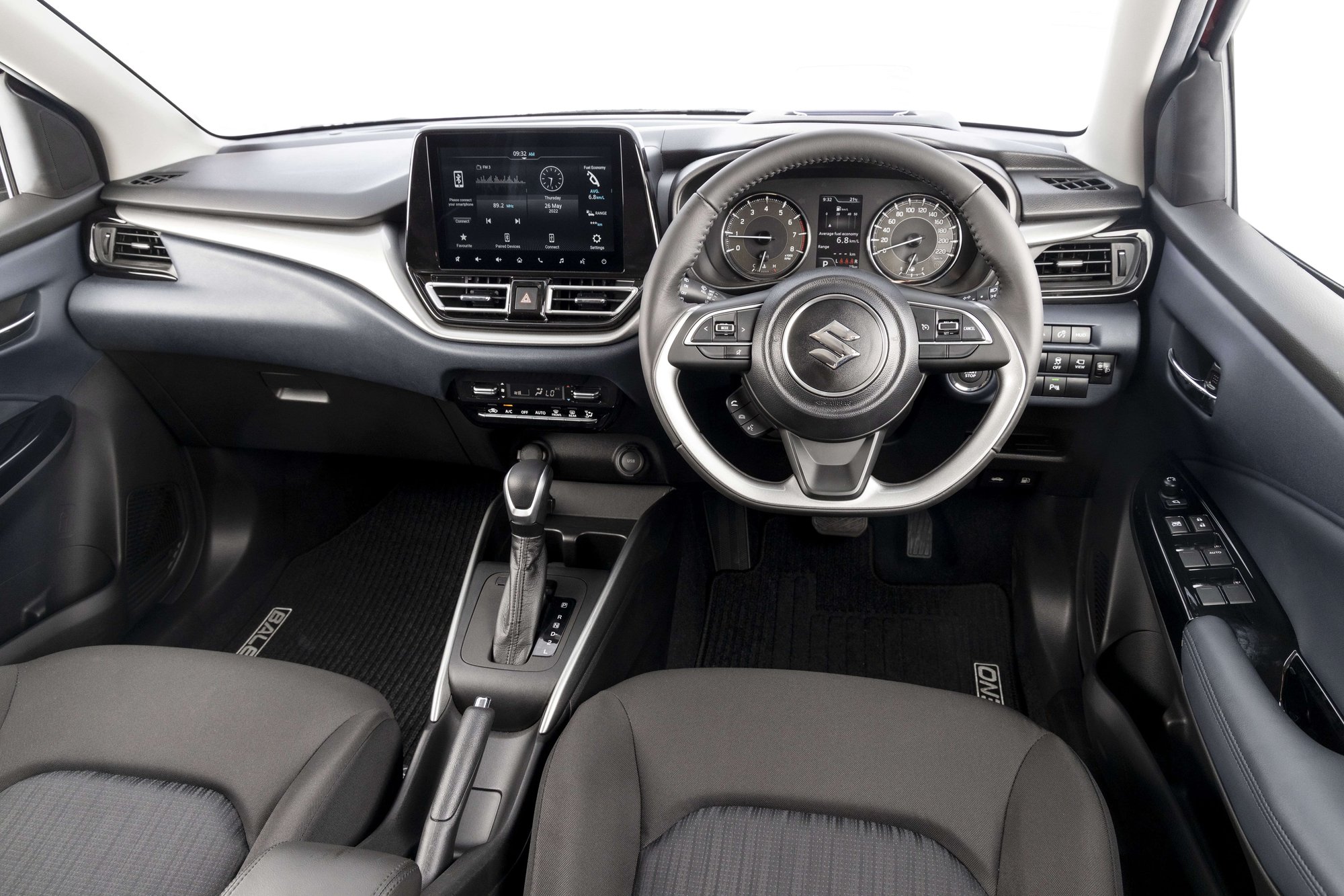 Suzuki Baleno-8296 (1) (1)