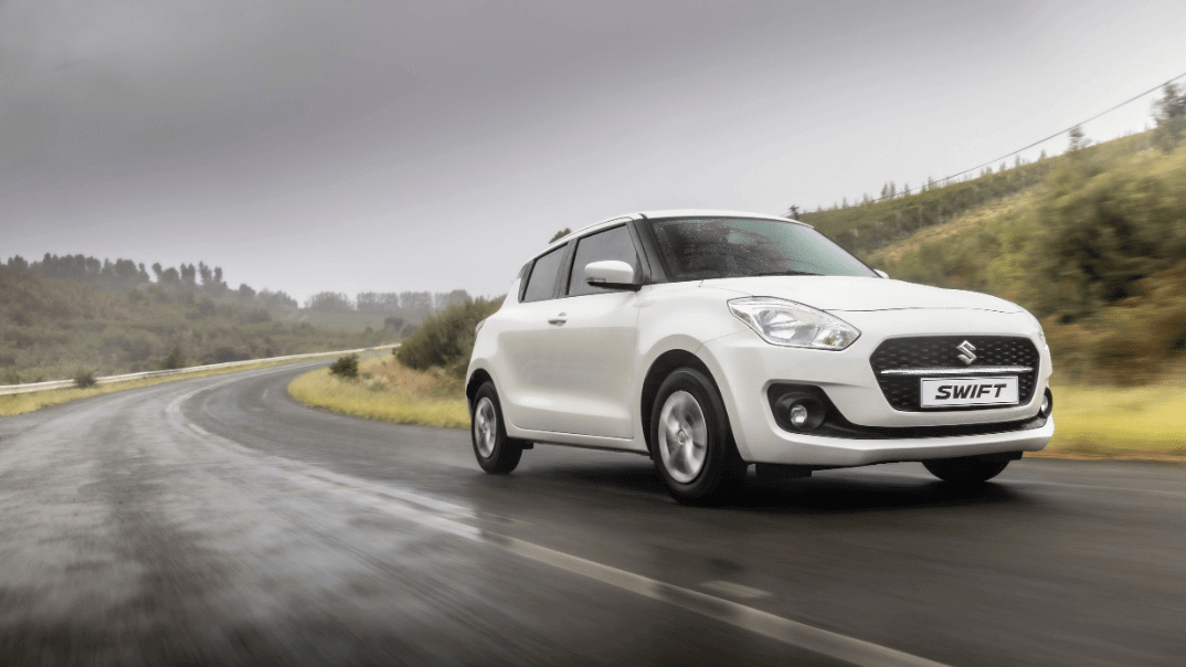 White Suzuki Swift 2021 