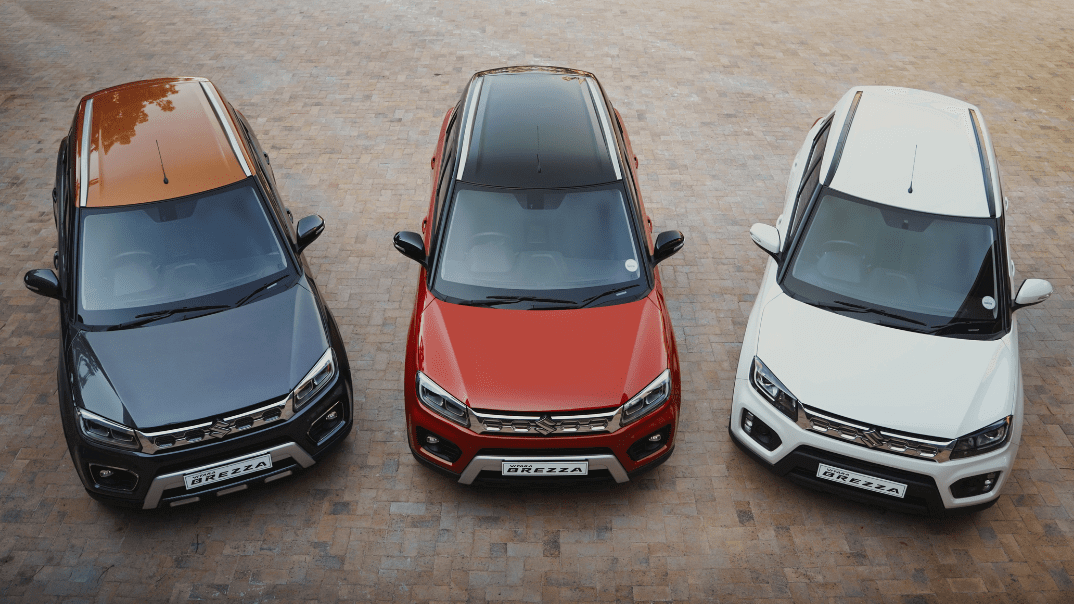 Top view of 3 Suzuki Vitara Brezzas