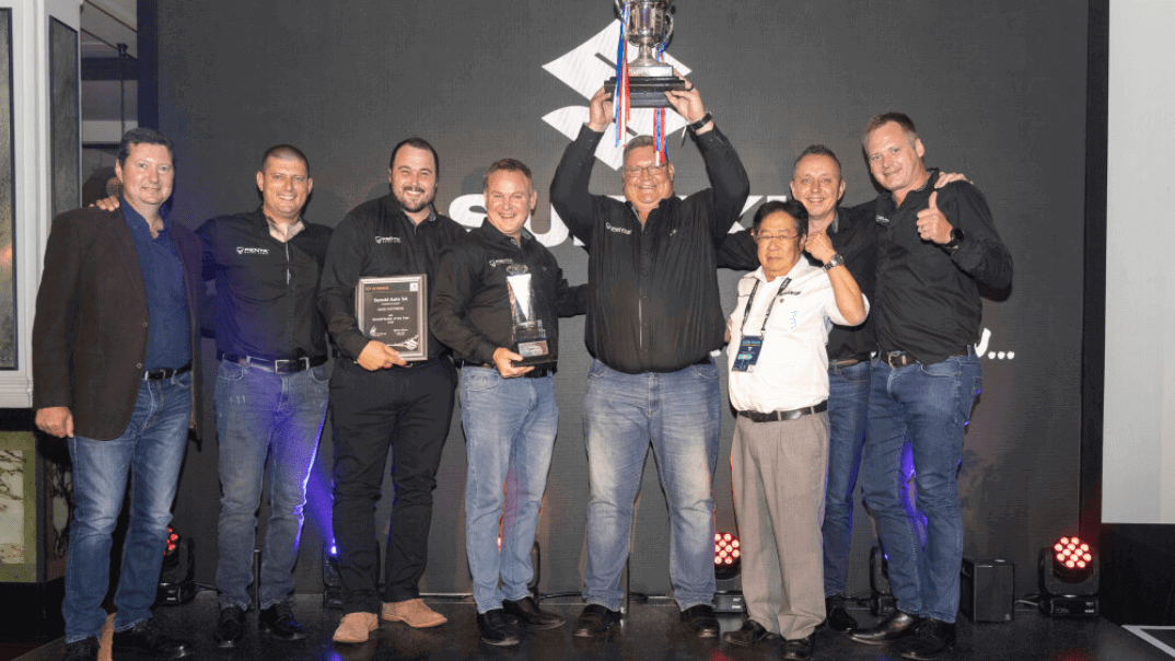 The winning team - Suzuki Rustenburg with representatives of Suzuki Auto South Africa celebrate their win as the 2020 Suzuki Dealer of the Year.