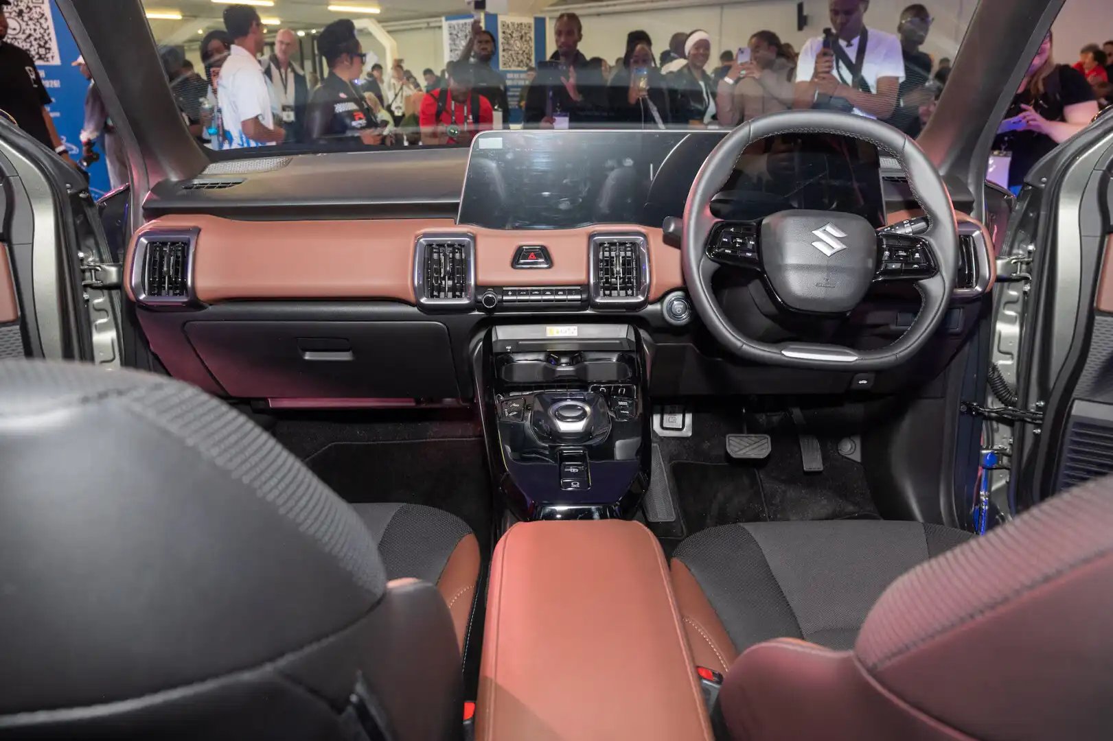 e Vitara reveal 6 1