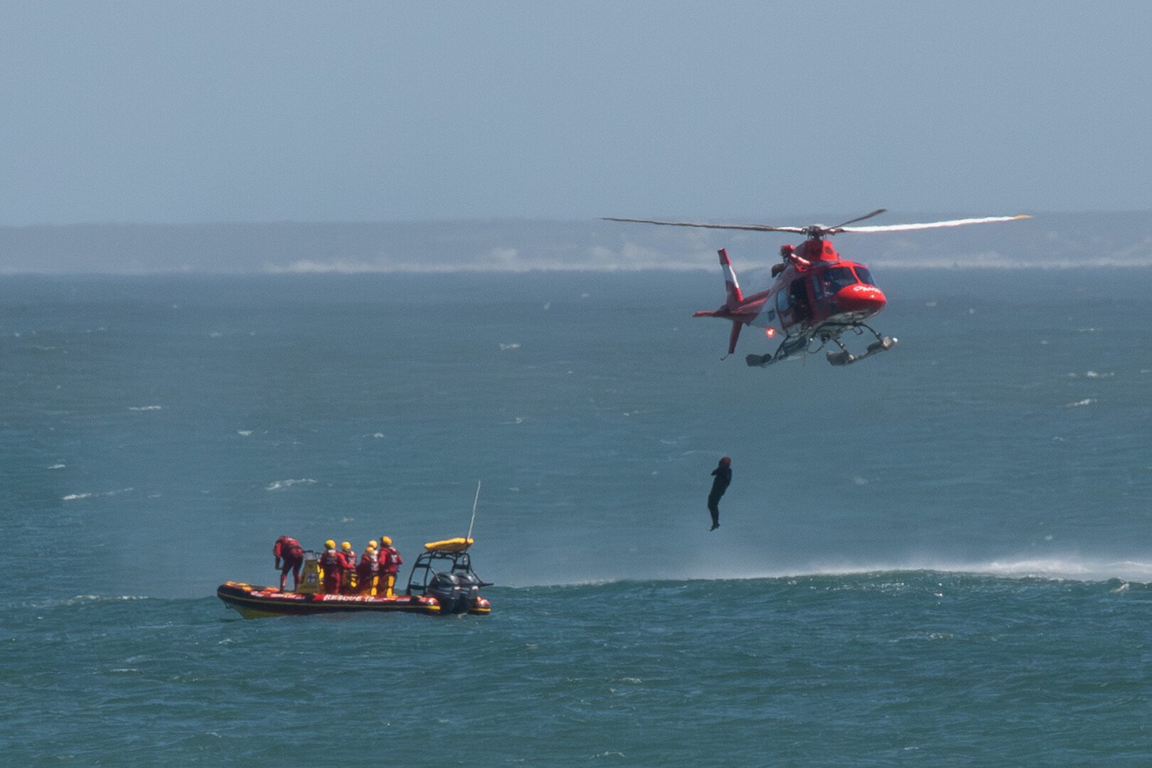 helictopter-above-the-beach